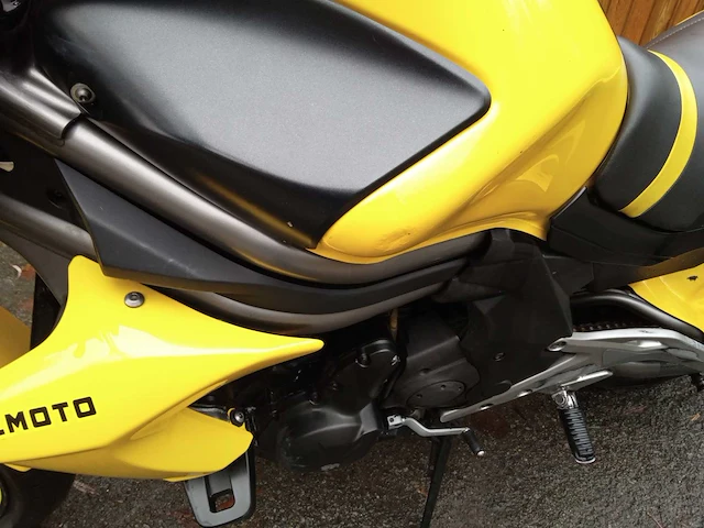 Kawasaki - er6 - motorfiets - afbeelding 8 van  9