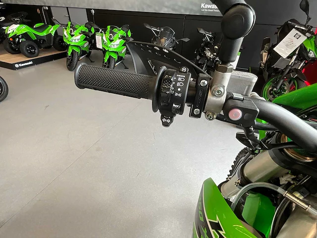 Kawasaki - kxe250 - motorfiets - afbeelding 6 van  15