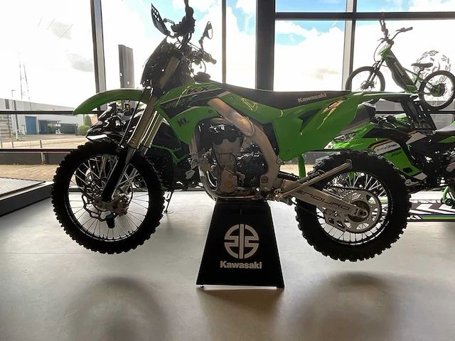 Kawasaki - kxe250 - motorfiets - afbeelding 1 van  15