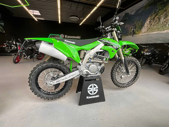 Kawasaki - kxe250 - motorfiets - afbeelding 10 van  15