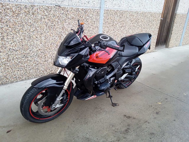 Kawasaki - z 750 - motorfiets - afbeelding 10 van  12