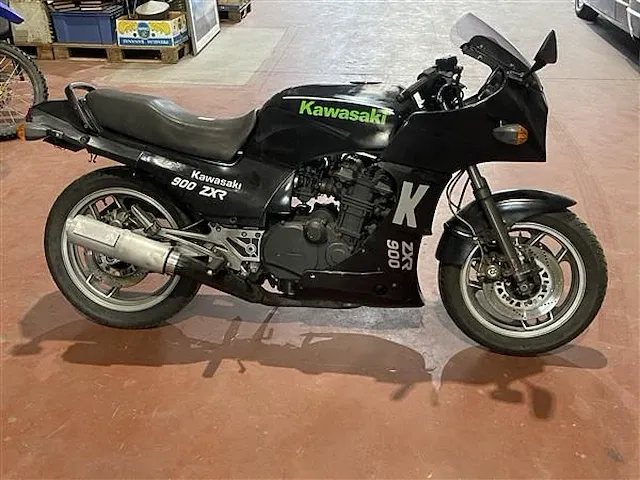 Kawasaki 900 zxr - afbeelding 6 van  12