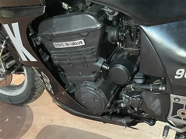 Kawasaki 900 zxr - afbeelding 10 van  12