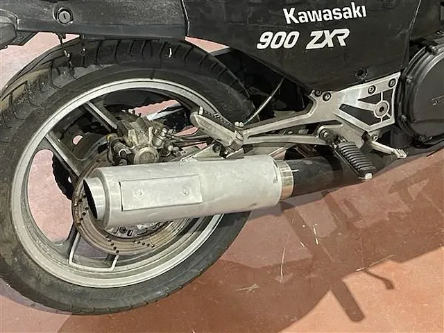 Kawasaki 900 zxr - afbeelding 11 van  12