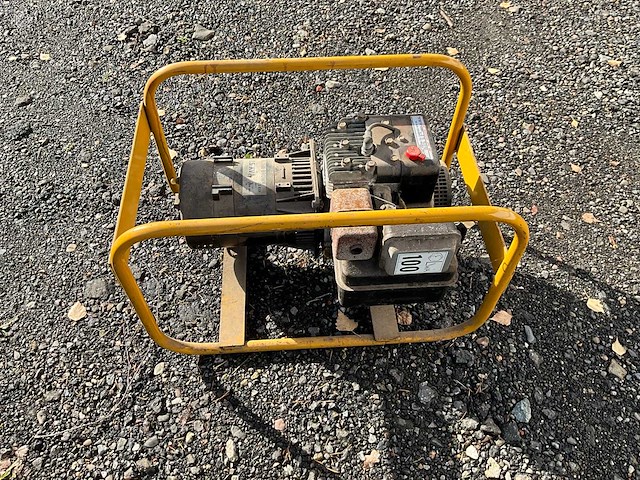 Kawasaki fa210d benzinegenerator – 2,5 kva – ge 2500 brown - afbeelding 3 van  6