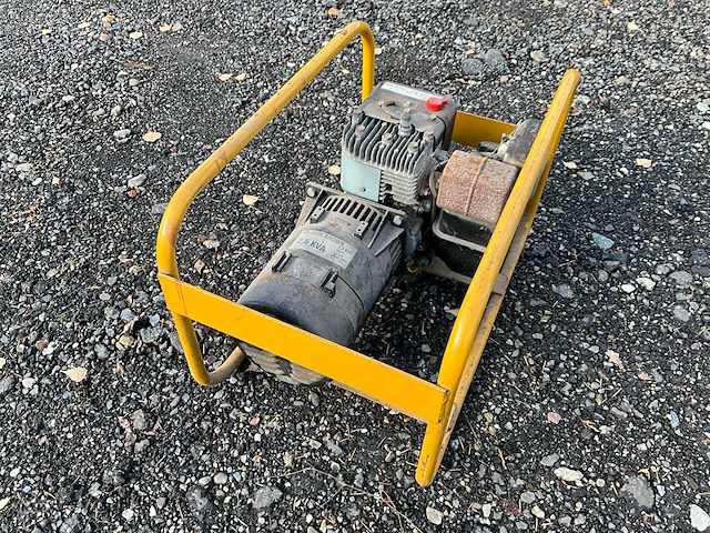 Kawasaki fa210d benzinegenerator – 2,5 kva – ge 2500 brown - afbeelding 4 van  6