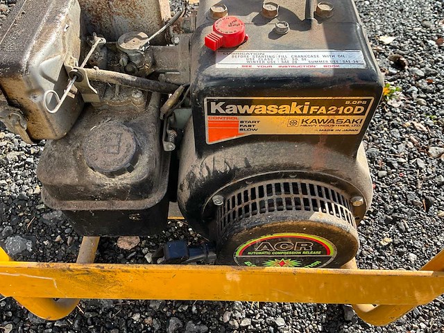 Kawasaki fa210d benzinegenerator – 2,5 kva – ge 2500 brown - afbeelding 5 van  6