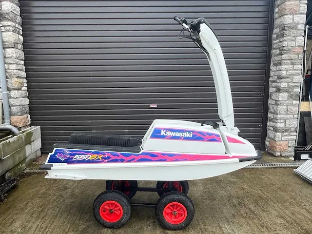 Kawasaki js 550 jetski met armen - afbeelding 1 van  16