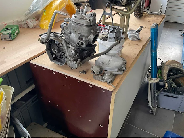 Kawasaki kx 250 moto - afbeelding 12 van  18