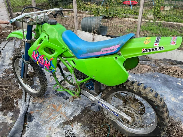 Kawasaki kx 250 moto - afbeelding 2 van  18