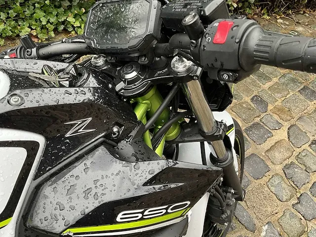 Kawasaki naked bike 650 motorfiets - afbeelding 3 van  18