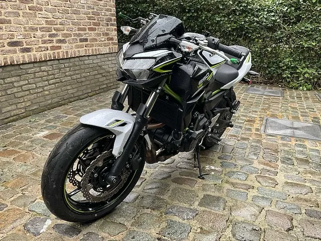 Kawasaki naked bike 650 motorfiets - afbeelding 1 van  18