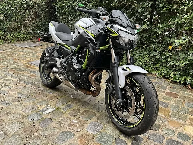Kawasaki naked bike 650 motorfiets - afbeelding 12 van  18