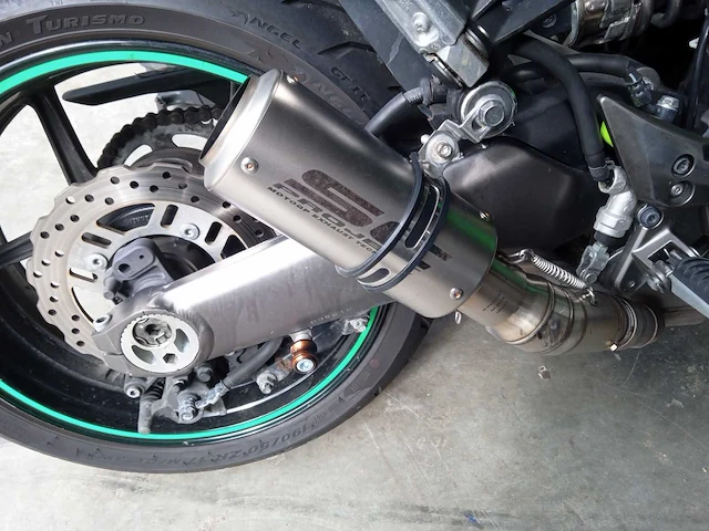 Kawasaki z1000 sx motorfiets - afbeelding 11 van  13