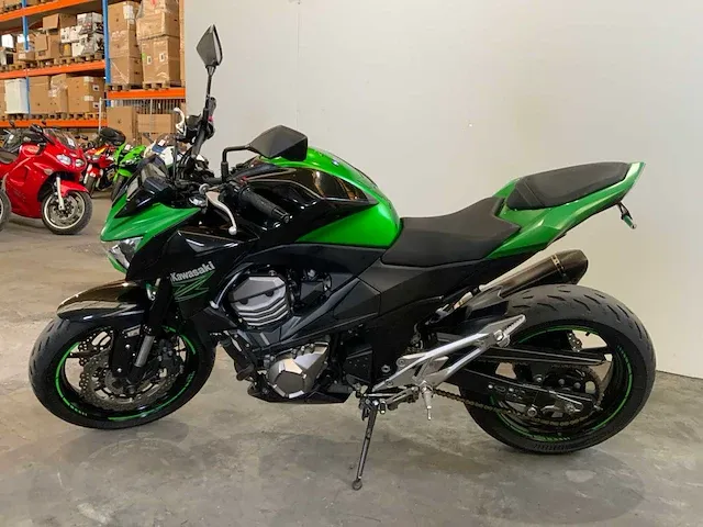 Kawasaki z800 - afbeelding 17 van  18