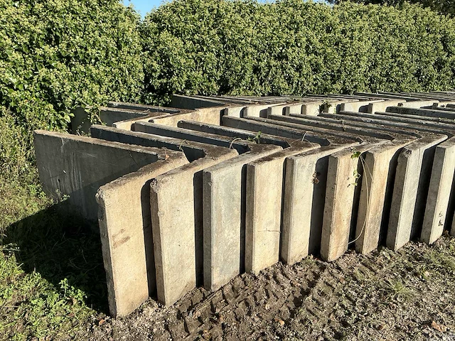 Keerwand (10x) - afbeelding 1 van  3