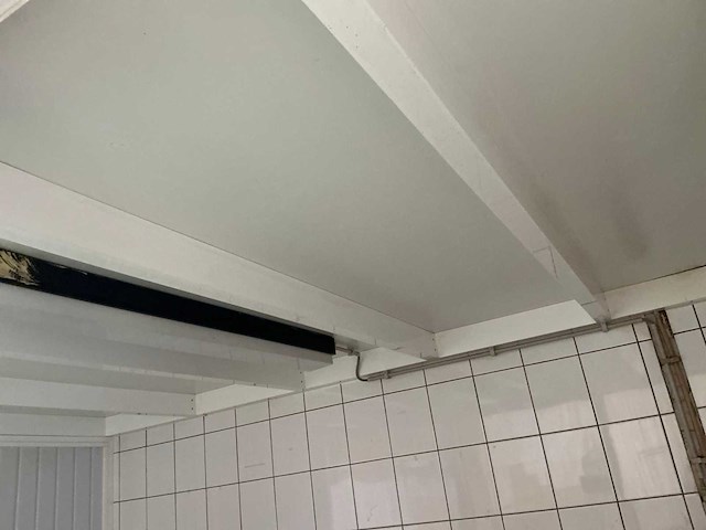 Keet - eetruimte - schaft - afbeelding 3 van  5