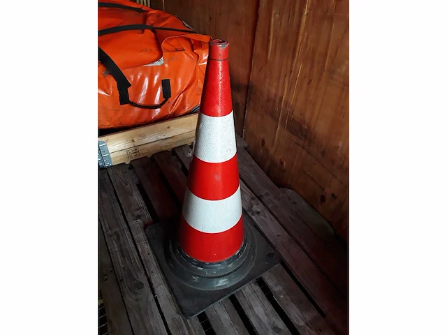 Kegels (10x) - afbeelding 1 van  1