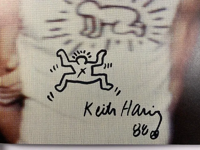 Keith haring - art in transit met tekening - afbeelding 2 van  2