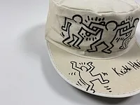 Keith haring - pet met originele tekening en signatuur - afbeelding 3 van  4