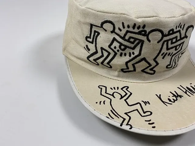 Keith haring - pet met originele tekening - afbeelding 3 van  4