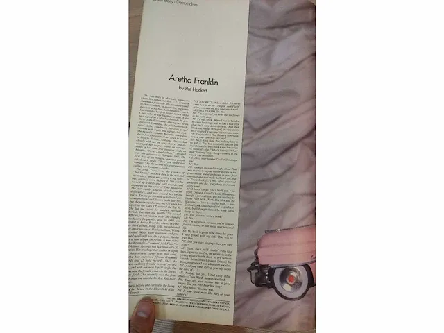 Keith haring tekening op een andy warhol magazine - afbeelding 6 van  6