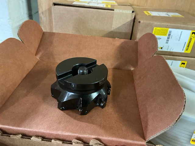Kennametal partij wisselplaatfrezen - afbeelding 8 van  9