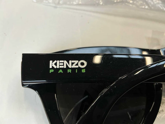 Kenzo zonnebril (10x) - afbeelding 8 van  8