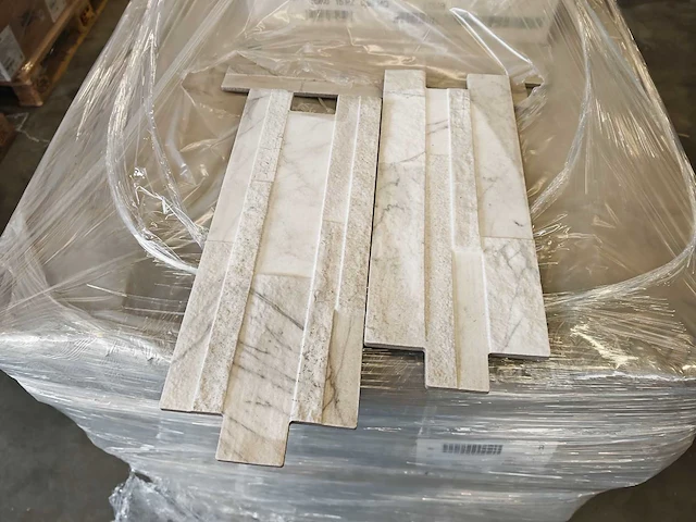 Keradom marmi white mat wandtegel 16x40 cm 30 m² - afbeelding 1 van  6