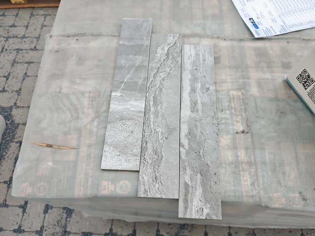 Keradom minerali zinco mat 7,5x38,5 cm tegel 27,38 m² - afbeelding 1 van  6