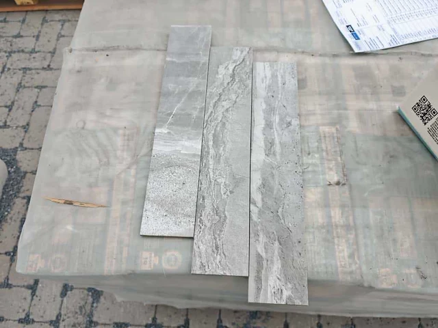 Keradom minerali zinco mat 7,5x38,5 cm tegel 27,38 m² - afbeelding 1 van  6