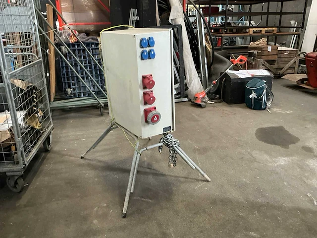 Keraf vd t 670 m bouw aansluitkast - afbeelding 2 van  6