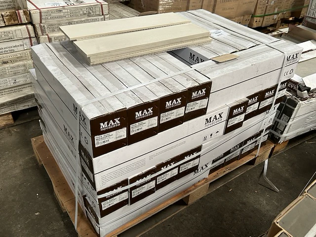 Keramische tegel 26 m² - afbeelding 1 van  3