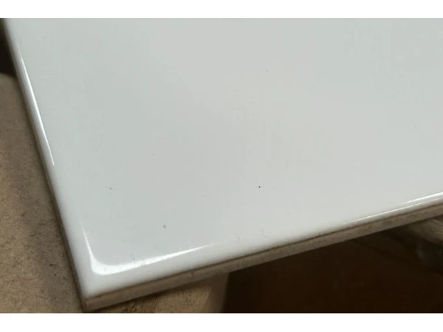 Keramische tegel 28 m² - afbeelding 2 van  3