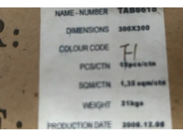 Keramische tegel 45 m² - afbeelding 4 van  4