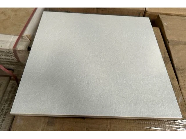 Keramische tegel 50 m² - afbeelding 3 van  3