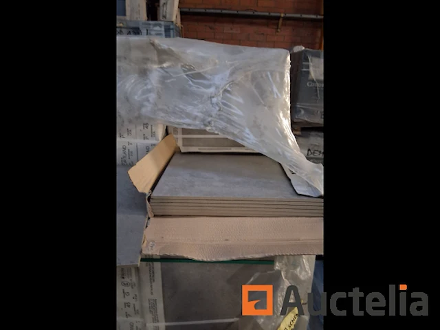 Keramische tegels 45 x 45 panaria 132m2 - afbeelding 1 van  6