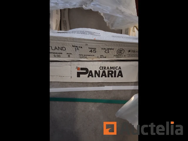 Keramische tegels 45 x 45 panaria 132m2 - afbeelding 3 van  6