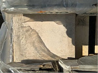 Keramische tegels ca. 4,60m2+ 1,2m2 + plinten - afbeelding 3 van  3