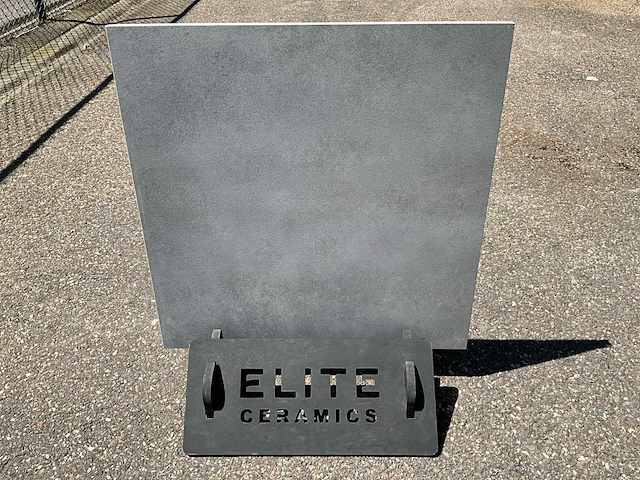 Keramische tuintegel-terrastegel 60x60x2cm cemento grey 46,08m2 - afbeelding 3 van  4