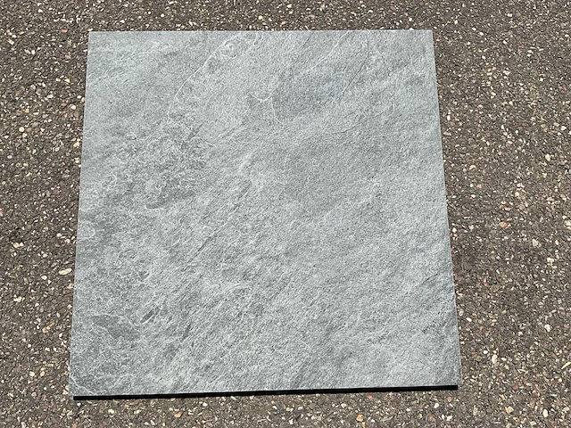 Keramische tuintegel-terrastegel 60x60x2cm qarzite antraciet 46,08m2 - afbeelding 2 van  4