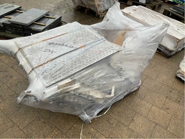 Keramische vloertegels ca. 8,28m2 - afbeelding 2 van  2