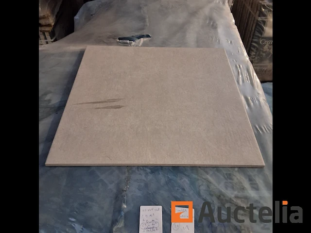 Kermaische tegels 45 x 45 totaal 54m2 - afbeelding 2 van  4