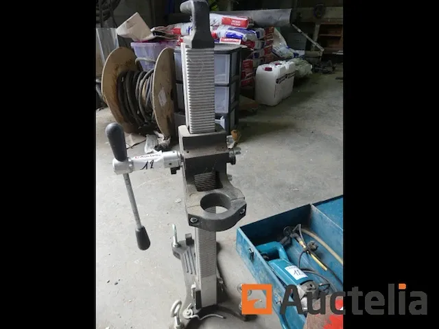 Kernboormachine makita 6300t - afbeelding 6 van  7