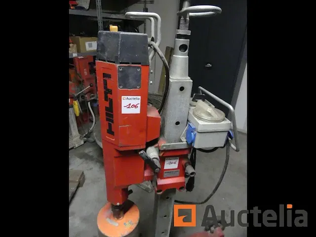Kernboormachine met hilti dcm ii standaard - afbeelding 8 van  10