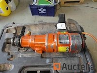 Kernboormachine met statief en compressor weka dk17