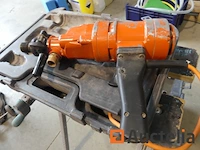 Kernboormachine met statief en compressor weka dk17 - afbeelding 9 van  10