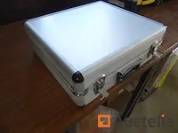 Kernboren set voor kernboormachine in een koffer - afbeelding 4 van  7