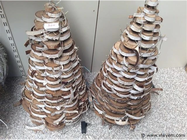 Kerstbomen met verlichting 2stuks (beschadigd) - afbeelding 1 van  3