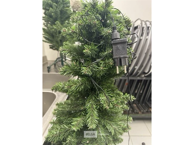 Kerstboom ± h 140cm - afbeelding 3 van  3